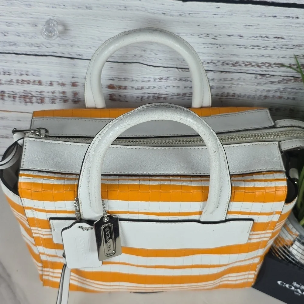 COACH BLEECKER MINI‎ CROSSBODY SHOULDER BAG RILEY CARRYALL MANDARIN WHITE PURSE